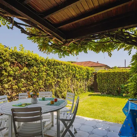 Locazione Turistica Carlotta * Forte dei Marmi