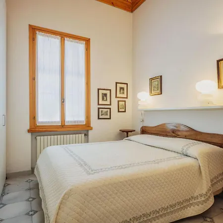 Locazione Turistica Carlotta Casa vacanze Forte dei Marmi