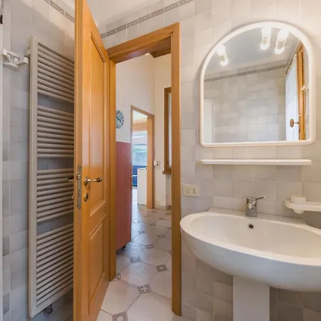 Locazione Turistica Carlotta Casa vacanze Forte dei Marmi