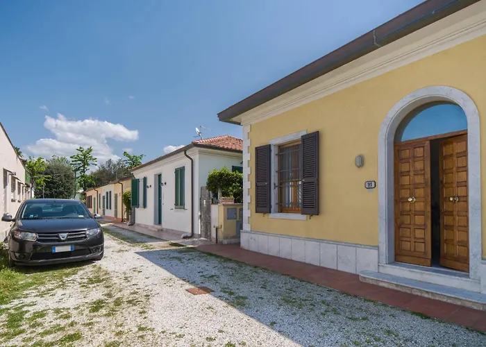 Carlotta By Interhome * Forte dei Marmi