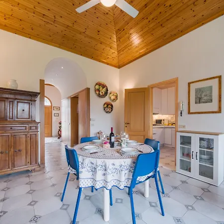 Carlotta By Interhome Forte dei Marmi
