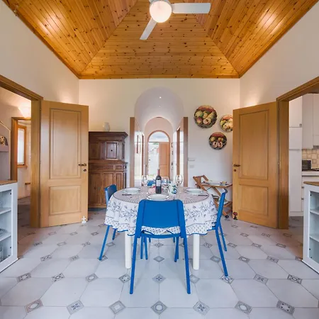 Carlotta By Interhome 度假居