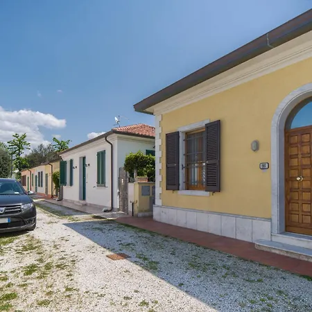 Carlotta By Interhome * Forte dei Marmi