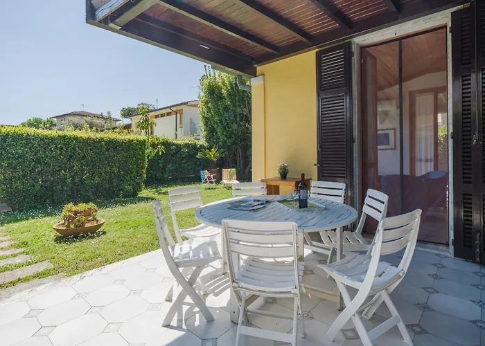 Carlotta By Interhome Forte dei Marmi